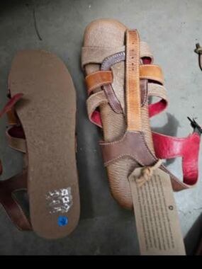 Women's Multi-Tone Leather Casual Sandals - Red & Brown